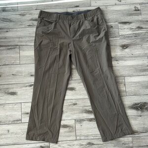 Ascend Men's Khaki Chinos